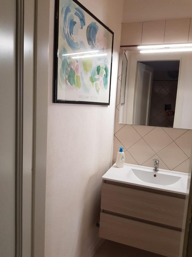 ロッカストラーダ La Grotta Nel Borgoヴィラ エクステリア 写真